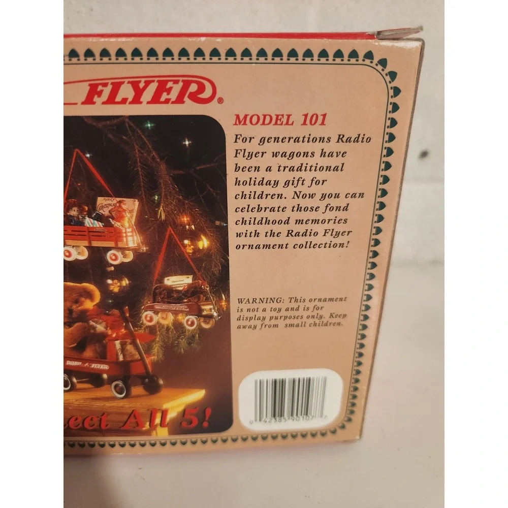 Radio Flyer Wagon Ornament Tree And Presents‎ (1997) #101 New In Box